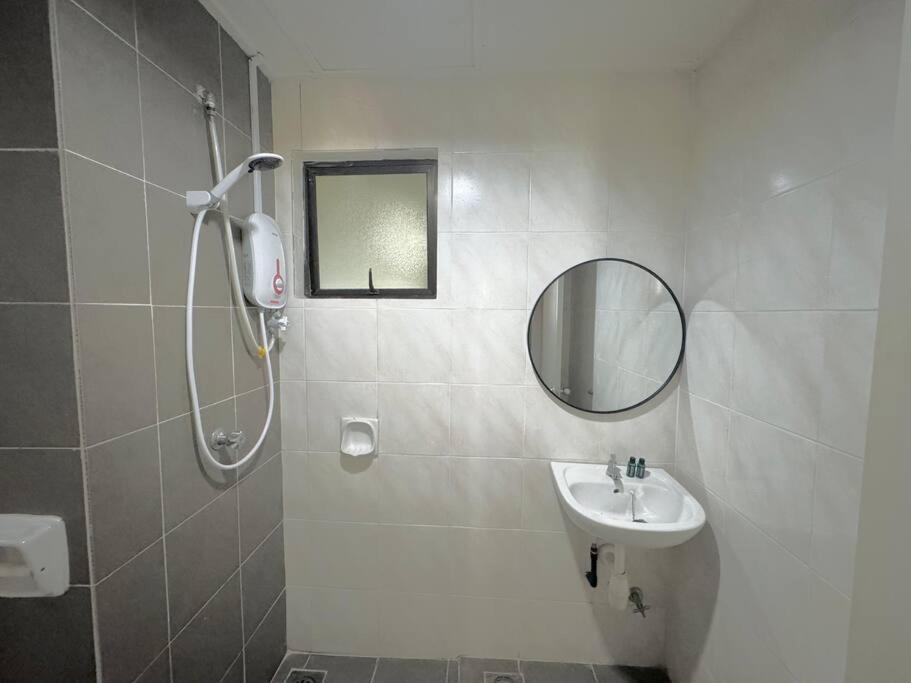 Minumum 7Days 3Br At Pju 10 Damansaradamai Petaling Jaya Exterior foto